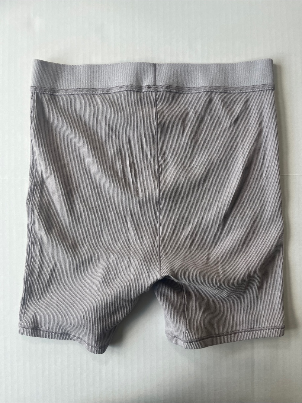 SKIMS Light Gray Ribbed Tank & Boxer Short Set - Picture 3 of 8